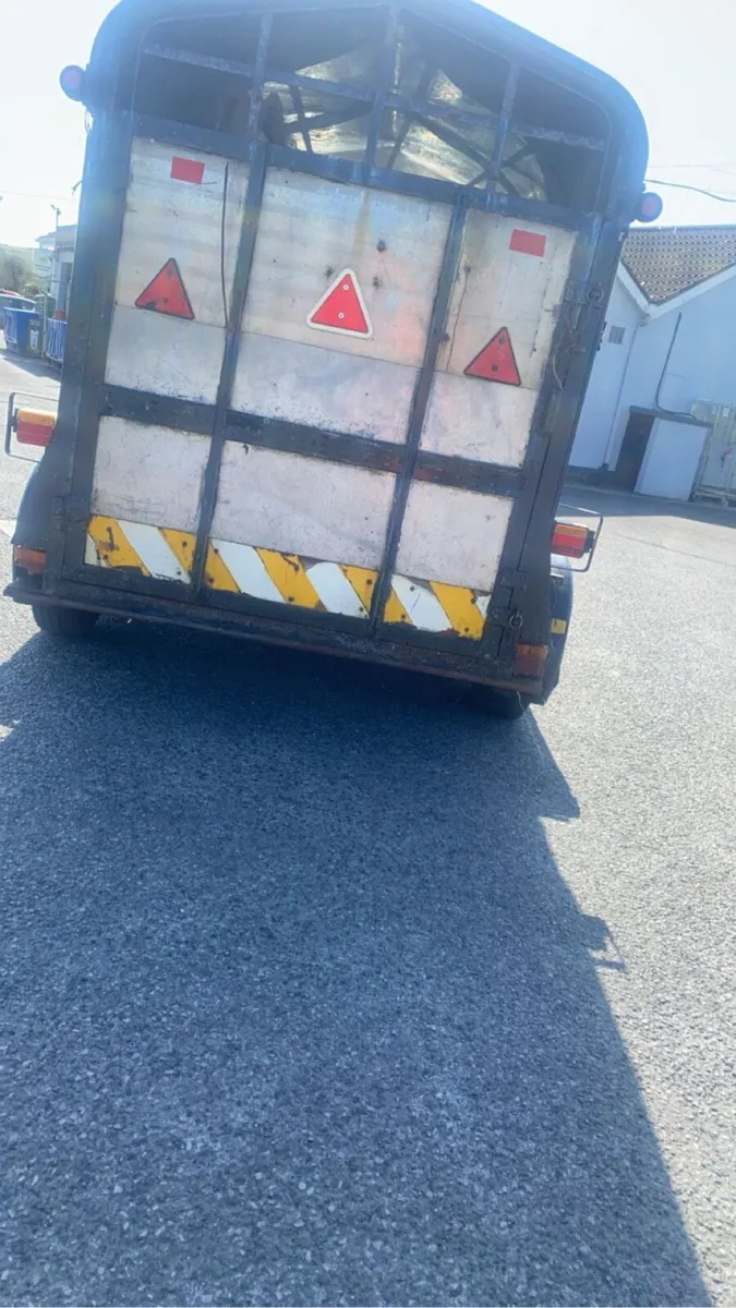 8x5 cattle trailer - Image 2