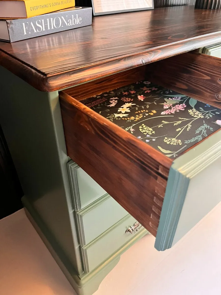 One of a kind solid wood vintage desk - Image 4