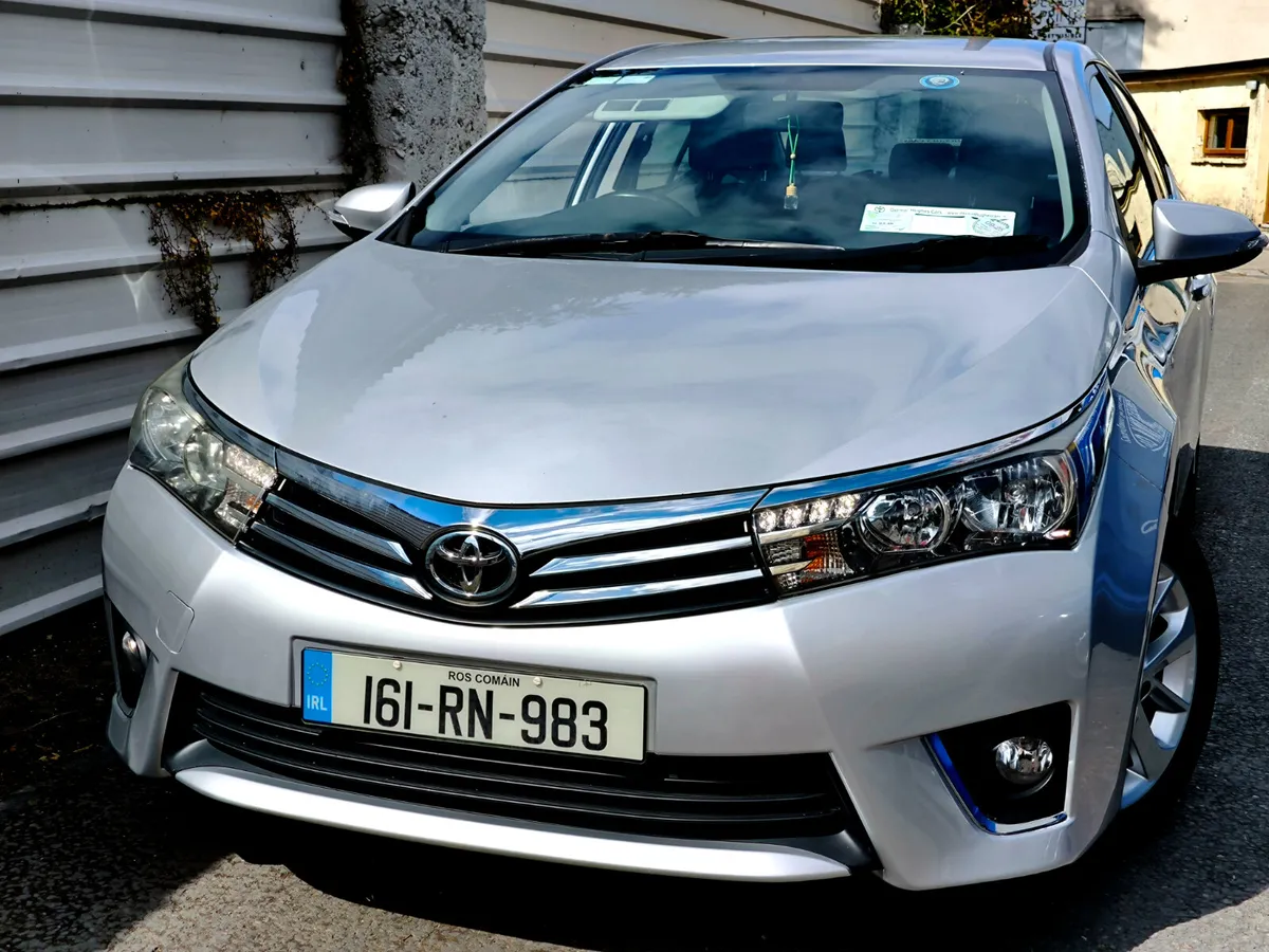 TOYOTA COROLLA 2016 LUNA - Image 2