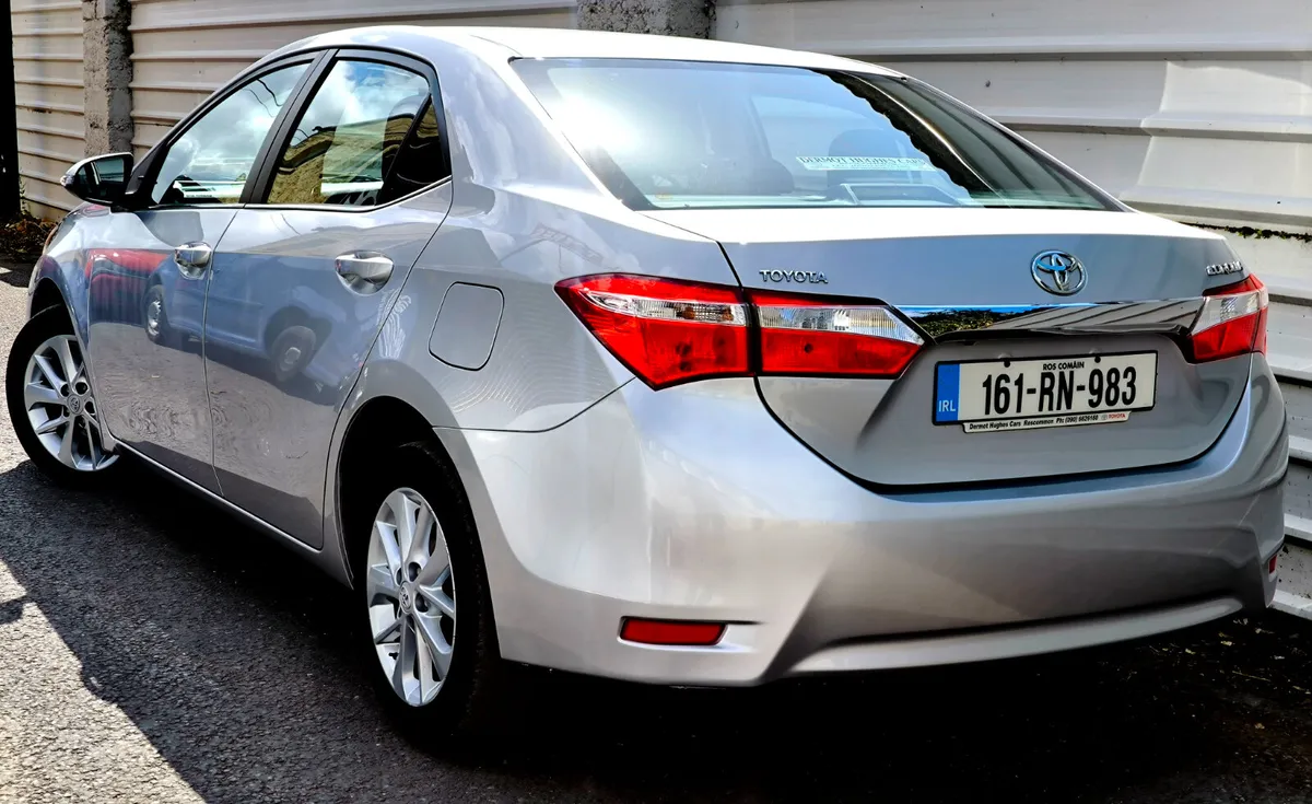 TOYOTA COROLLA 2016 LUNA - Image 3