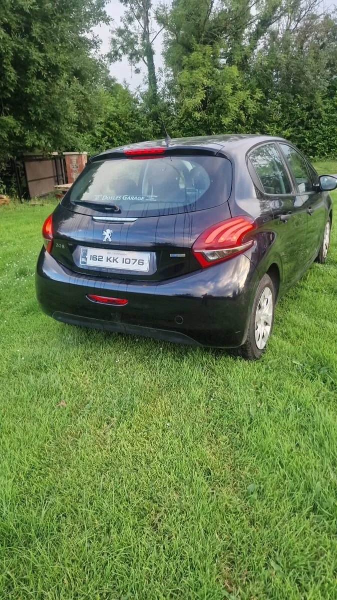 Peugeot 208 - Image 3