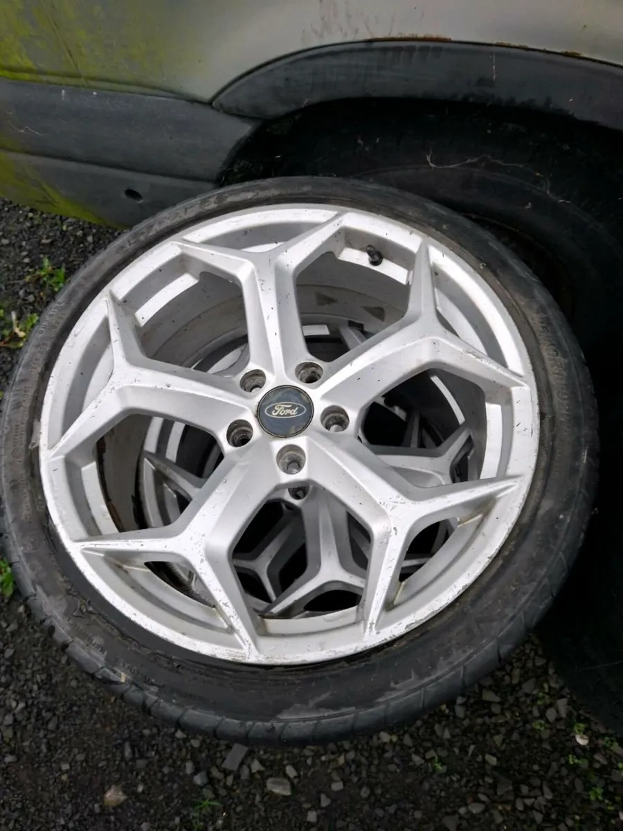18,16ford 16audi - Image 3