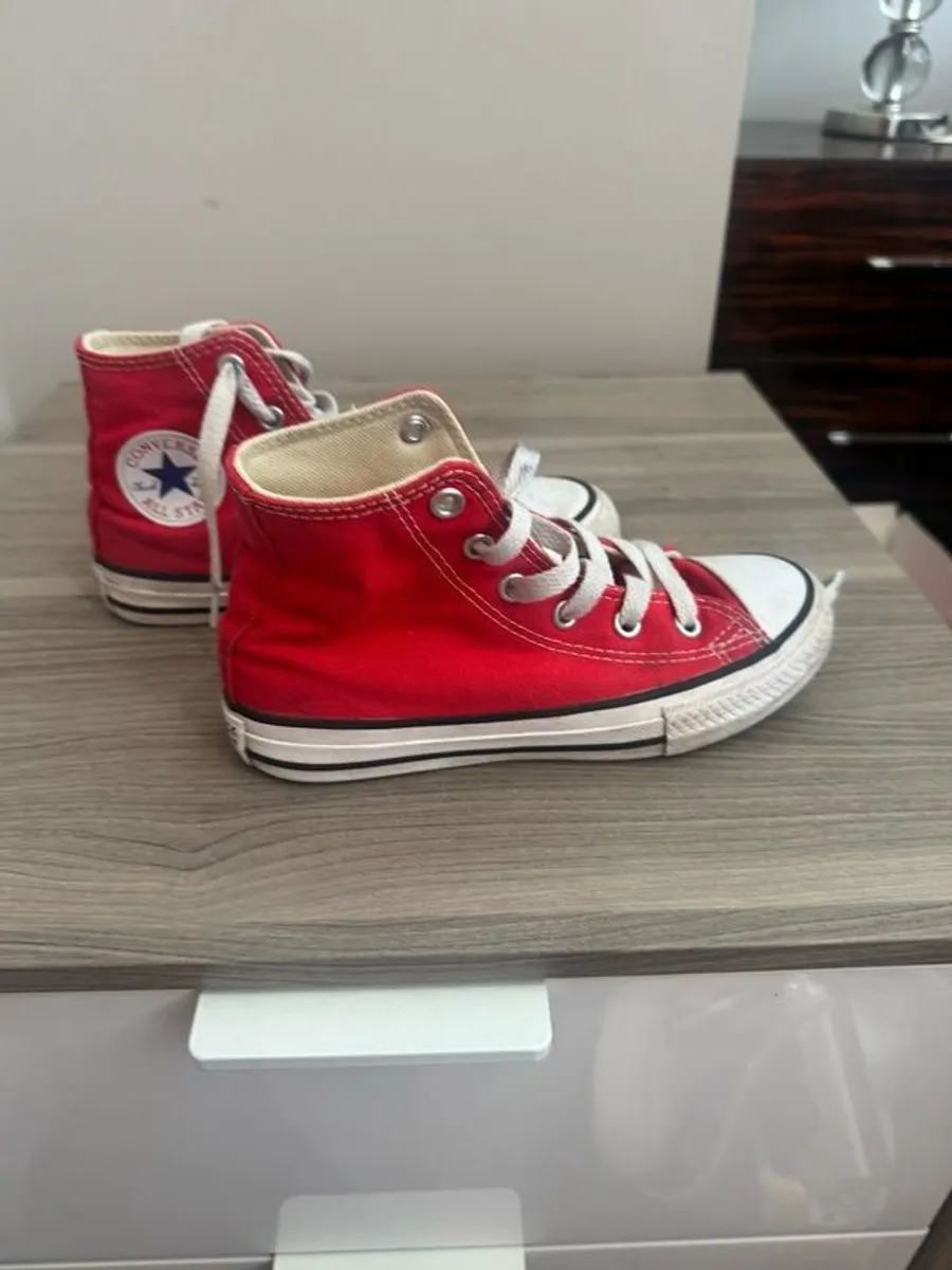 Converse size 12 junior - Image 1