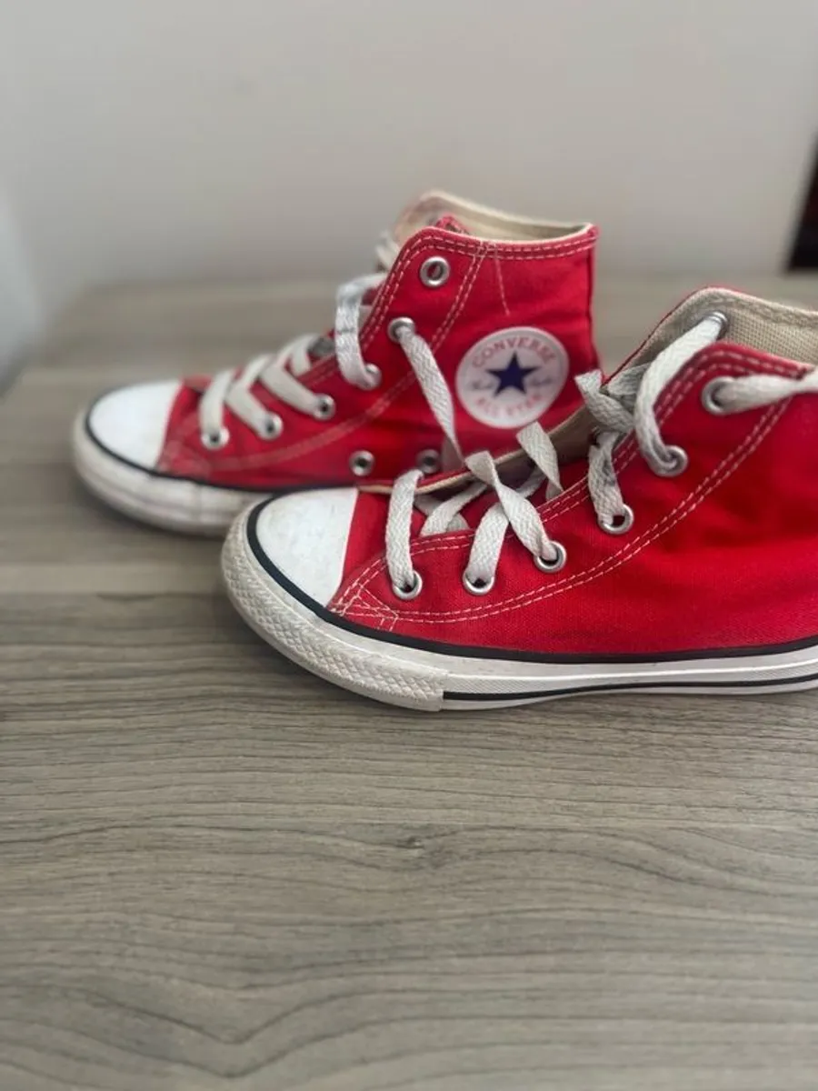 Converse size 12 junior - Image 3