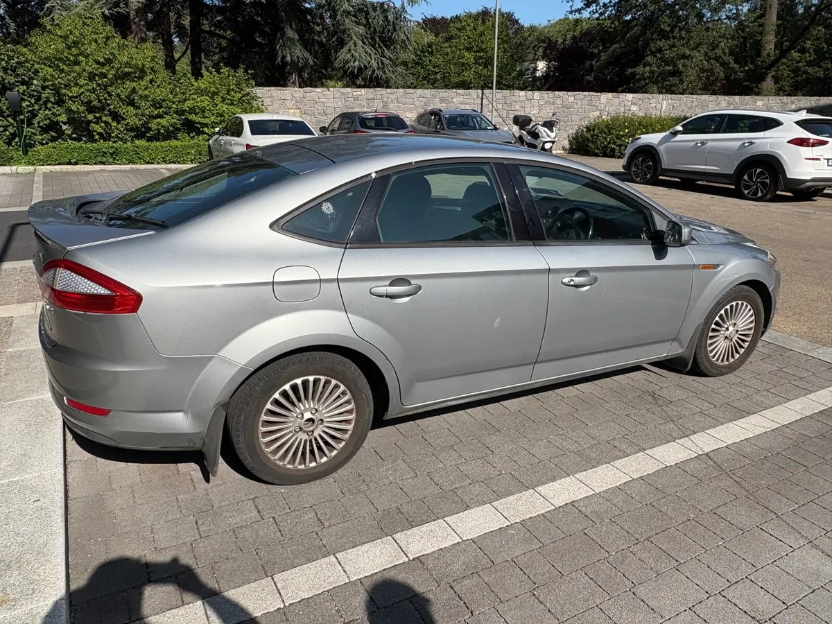 Ford Mondeo 2010 - Image 2
