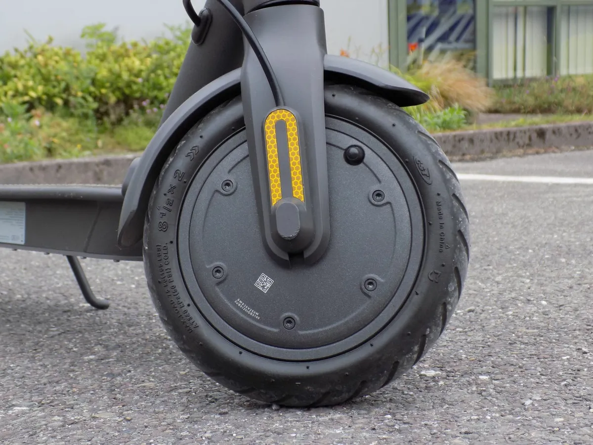 Xiaomi Mi Electric Scooter 1S - Image 4