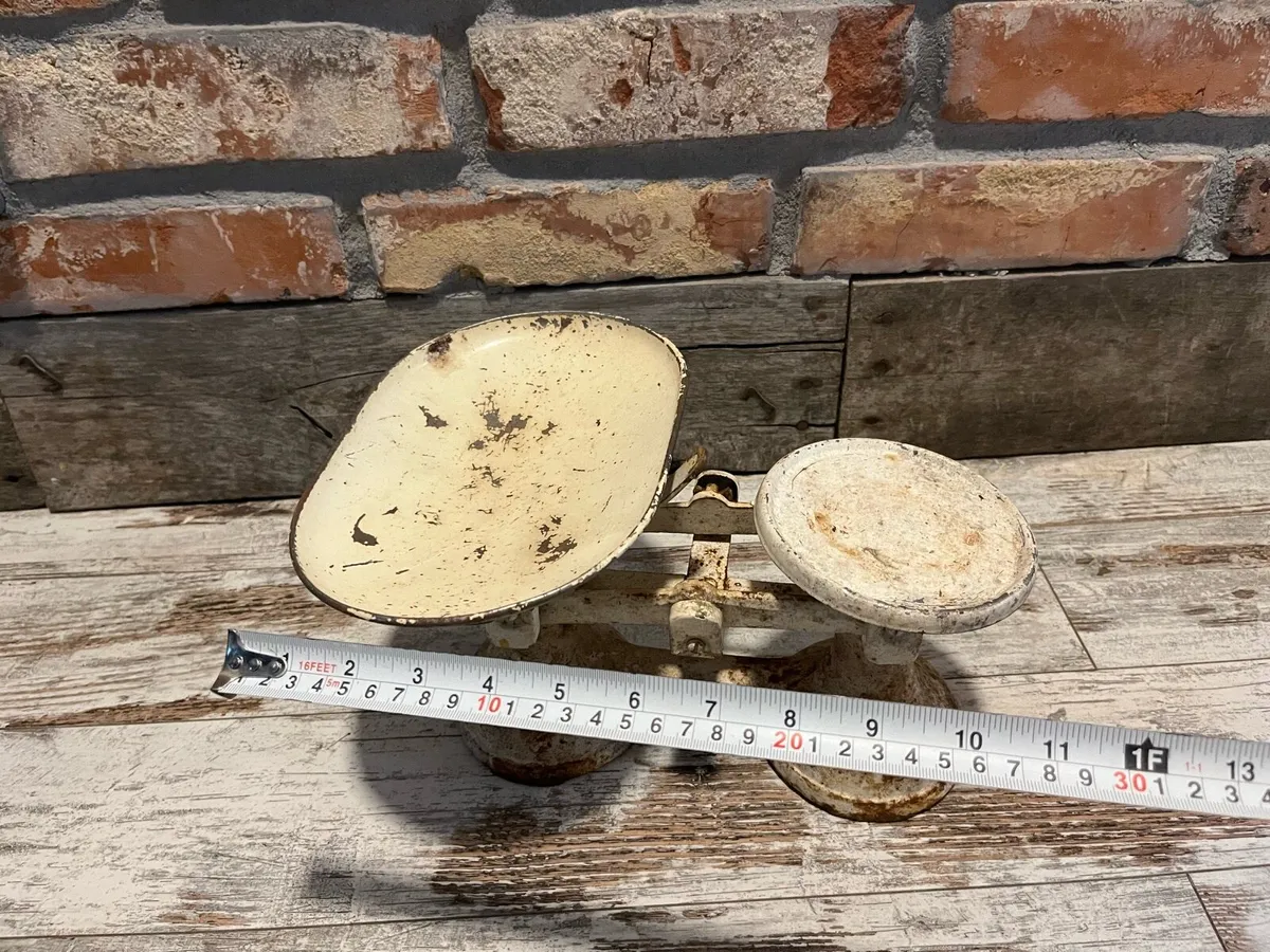 Vintage scales - Image 4