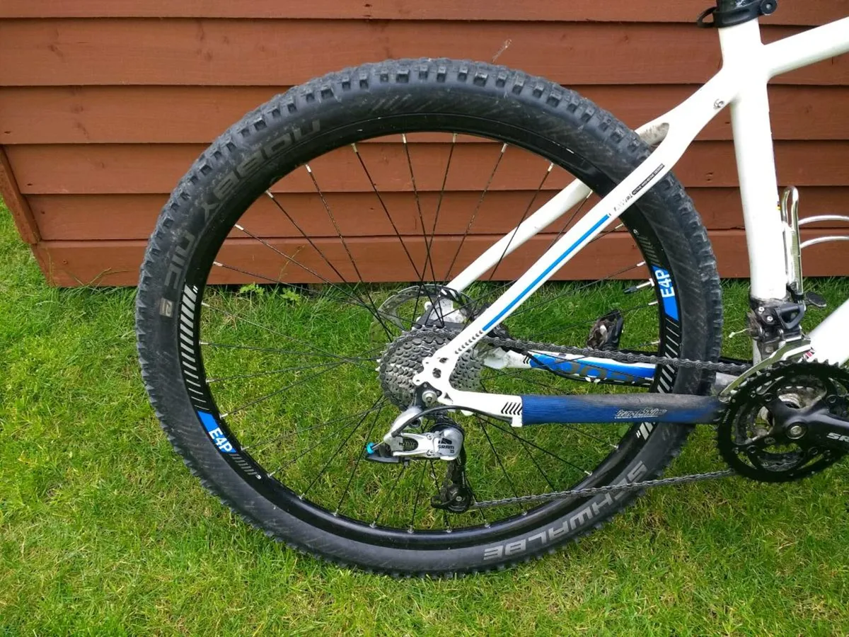 Boardman Comp 650b Hard Tail Mountain Bike Medium - Image 4