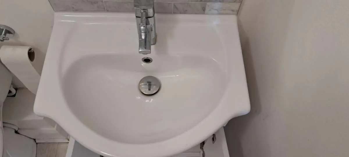 Toilet & Cabinet with sink - Image 3