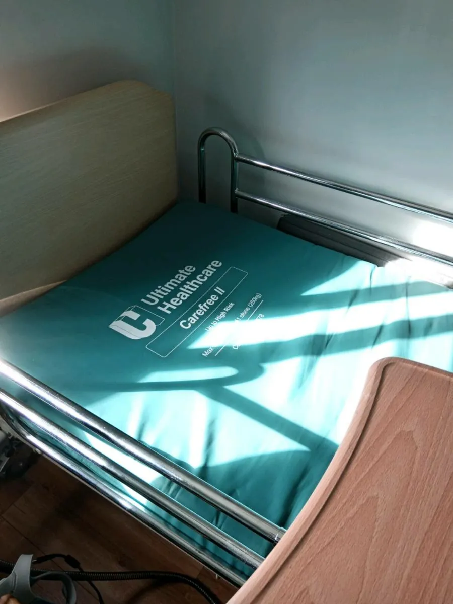 Hospital Bed Electric - Image 1