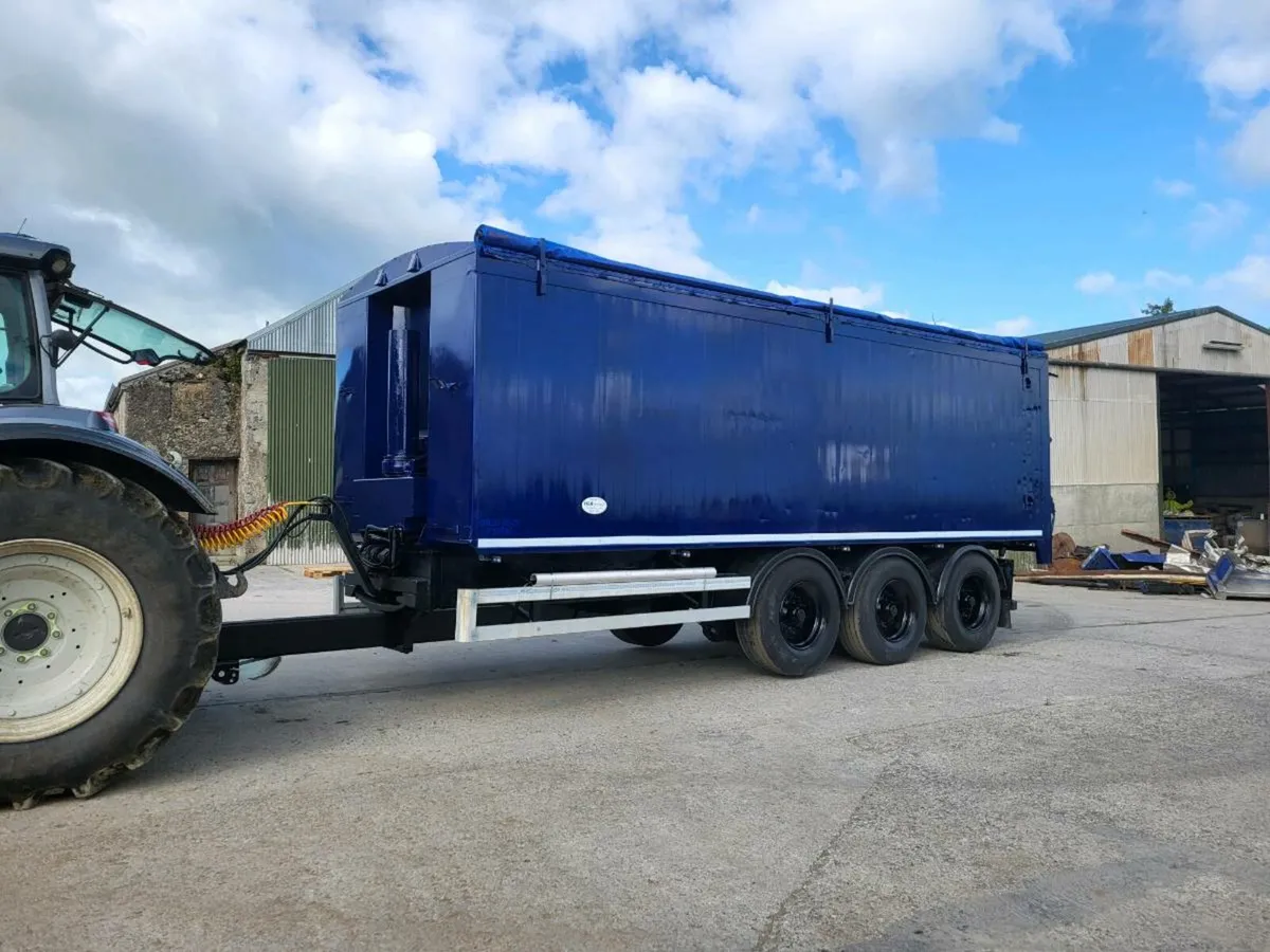 Grain trailer. - Image 3