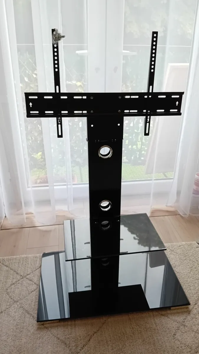 TV STAND - Image 1