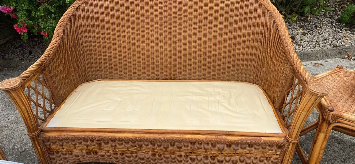 5 piece Wicker Conservatory /Sunroom Set - Image 3