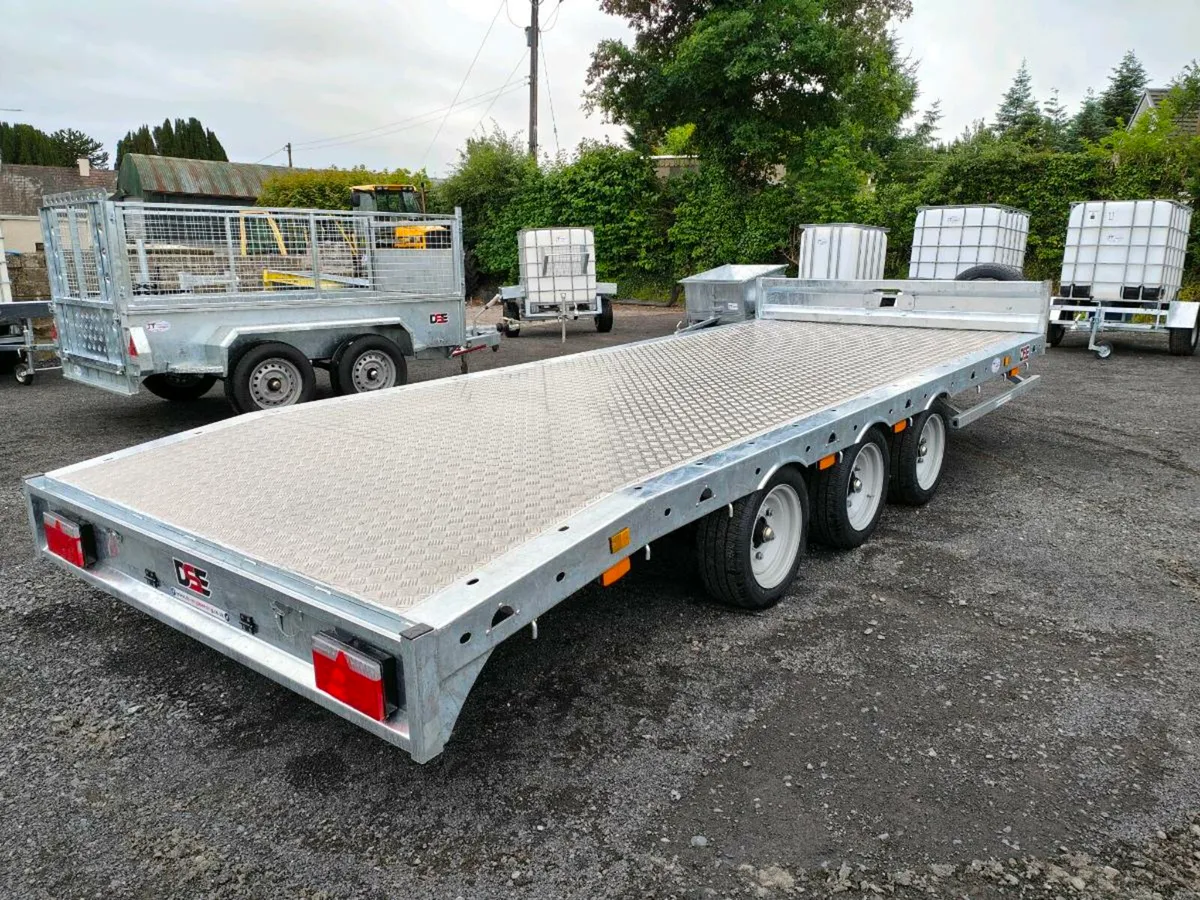 16ft beavertail trailer - Image 3