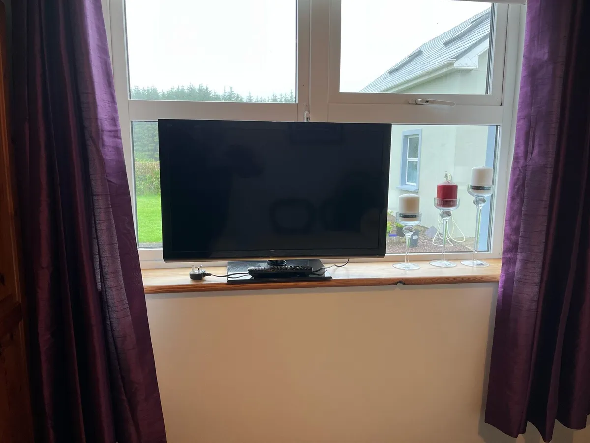 Tv - Image 1