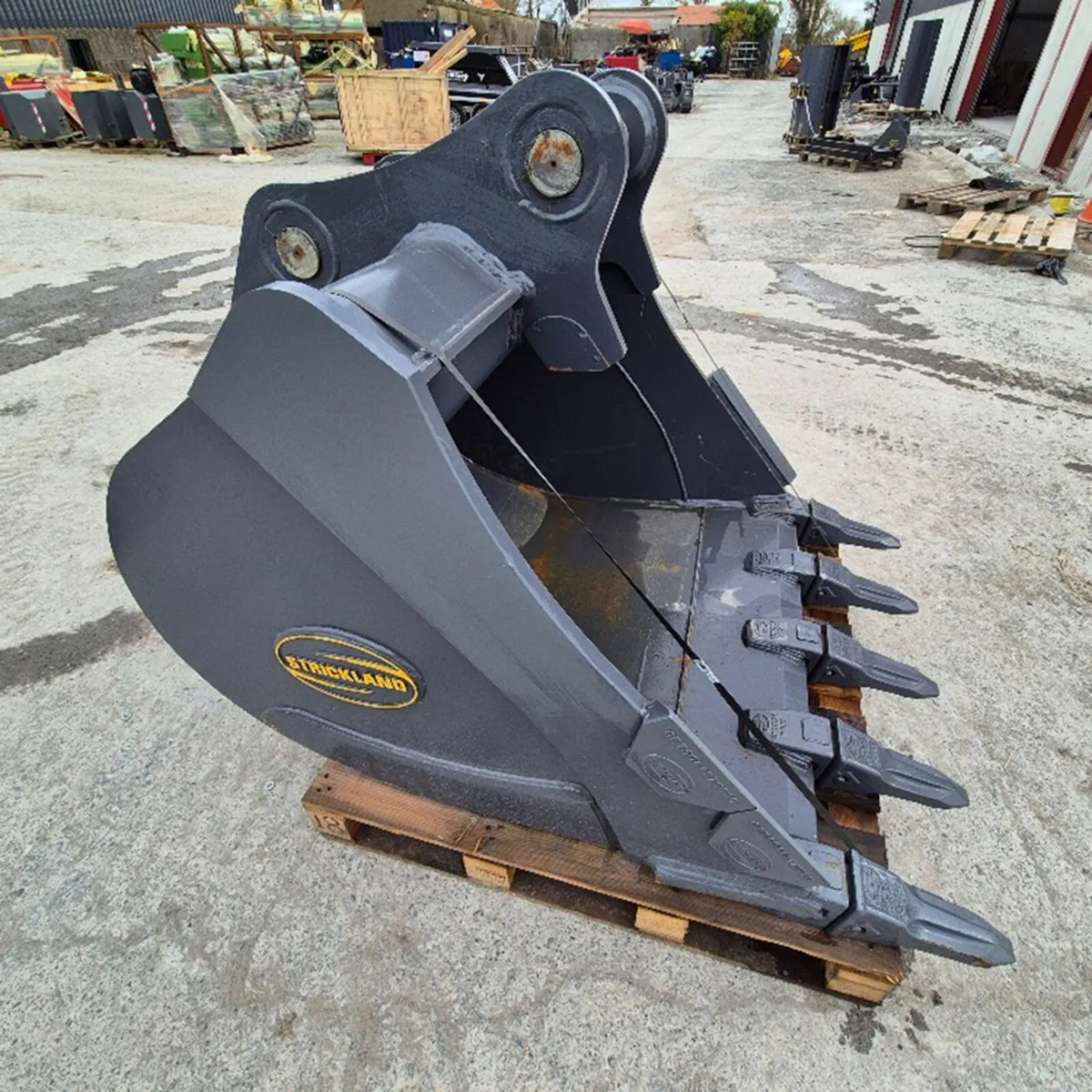 14t Strickland HD Digging Buckets - Image 1