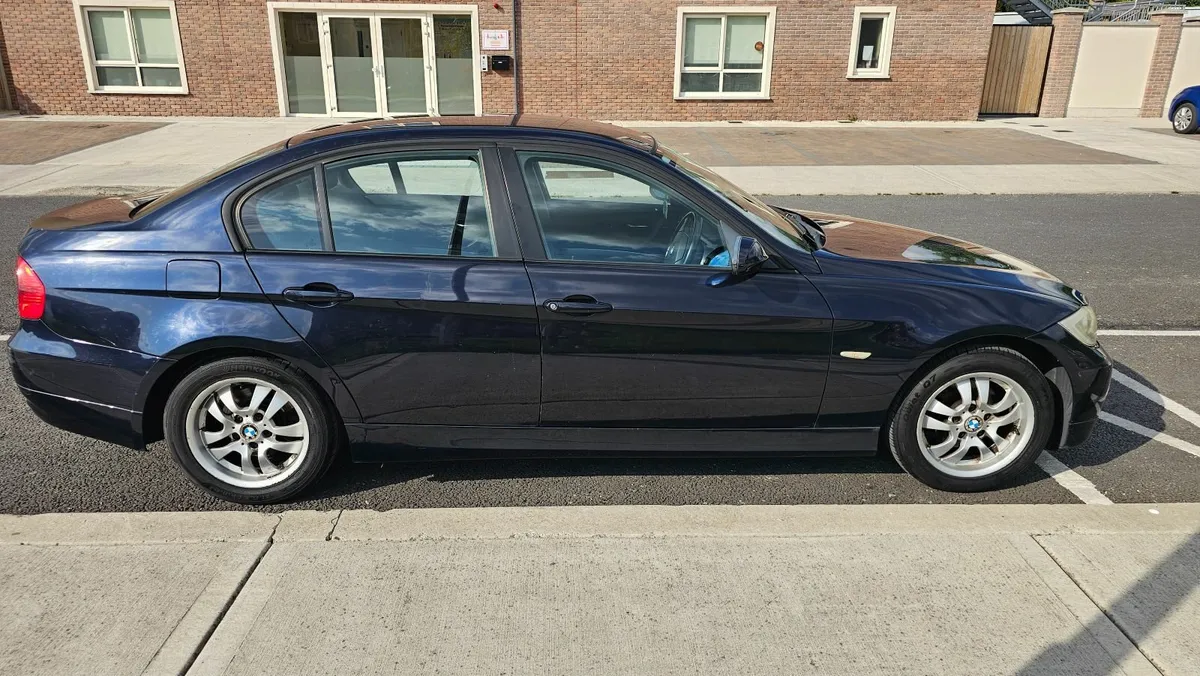 BMW 3-Series 2007 - Image 3