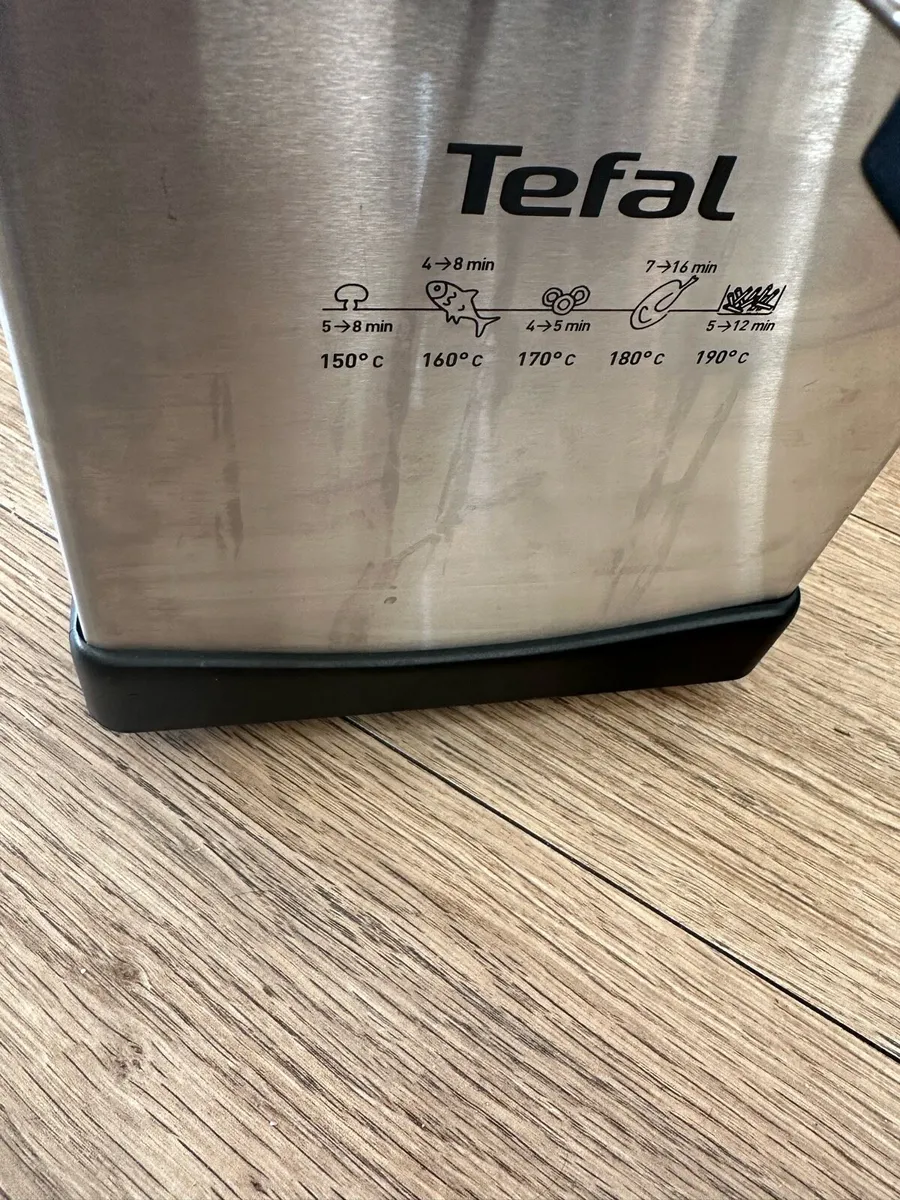 Tefal deep fryer - Image 1