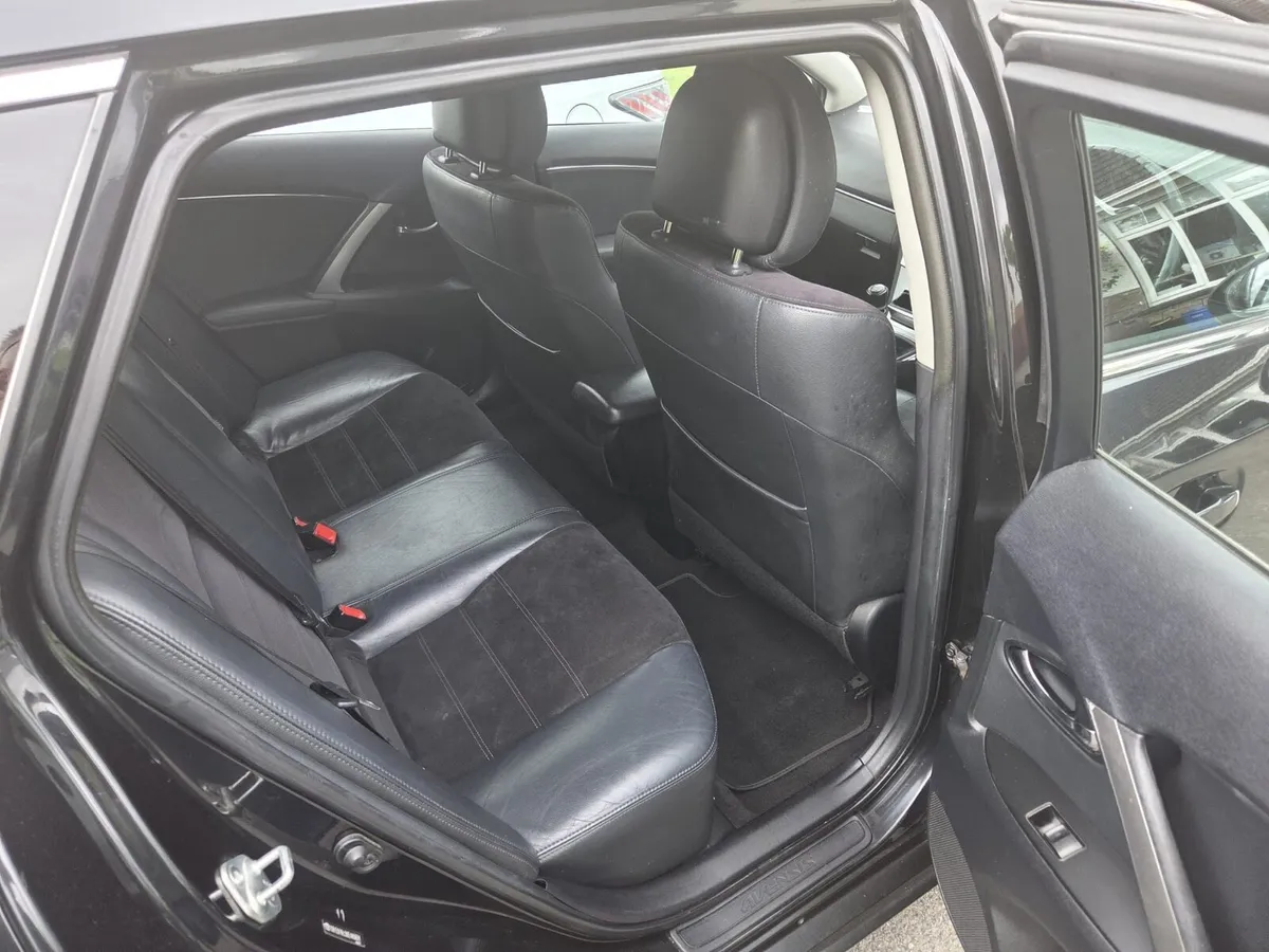 2015 Toyota Avensis Estate - Image 4