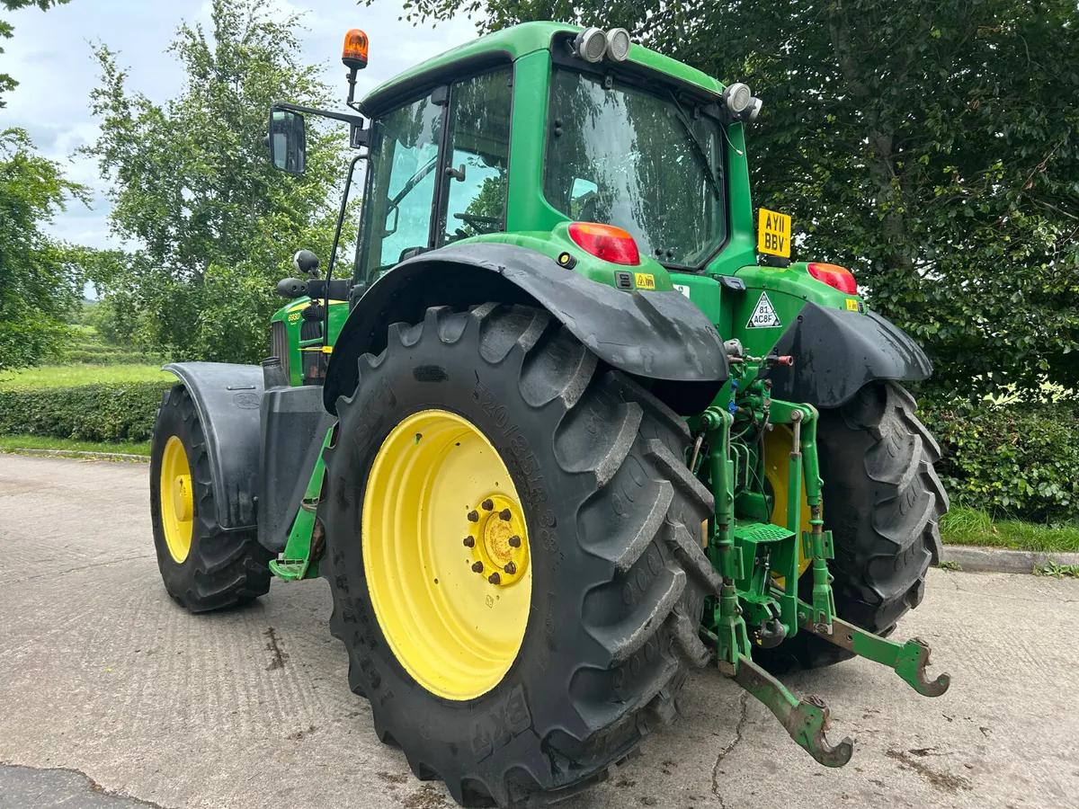 John Deere 6930 - Image 2