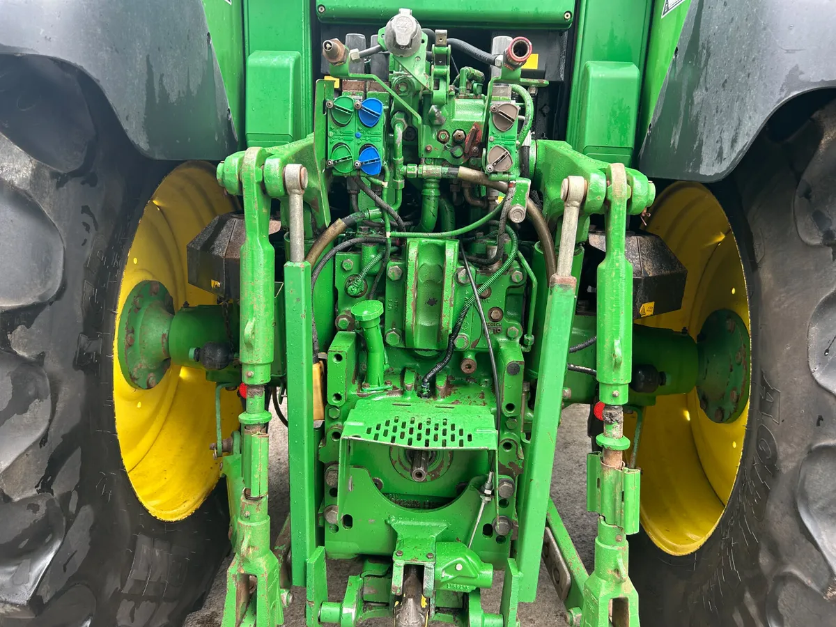 John Deere 6930 - Image 4