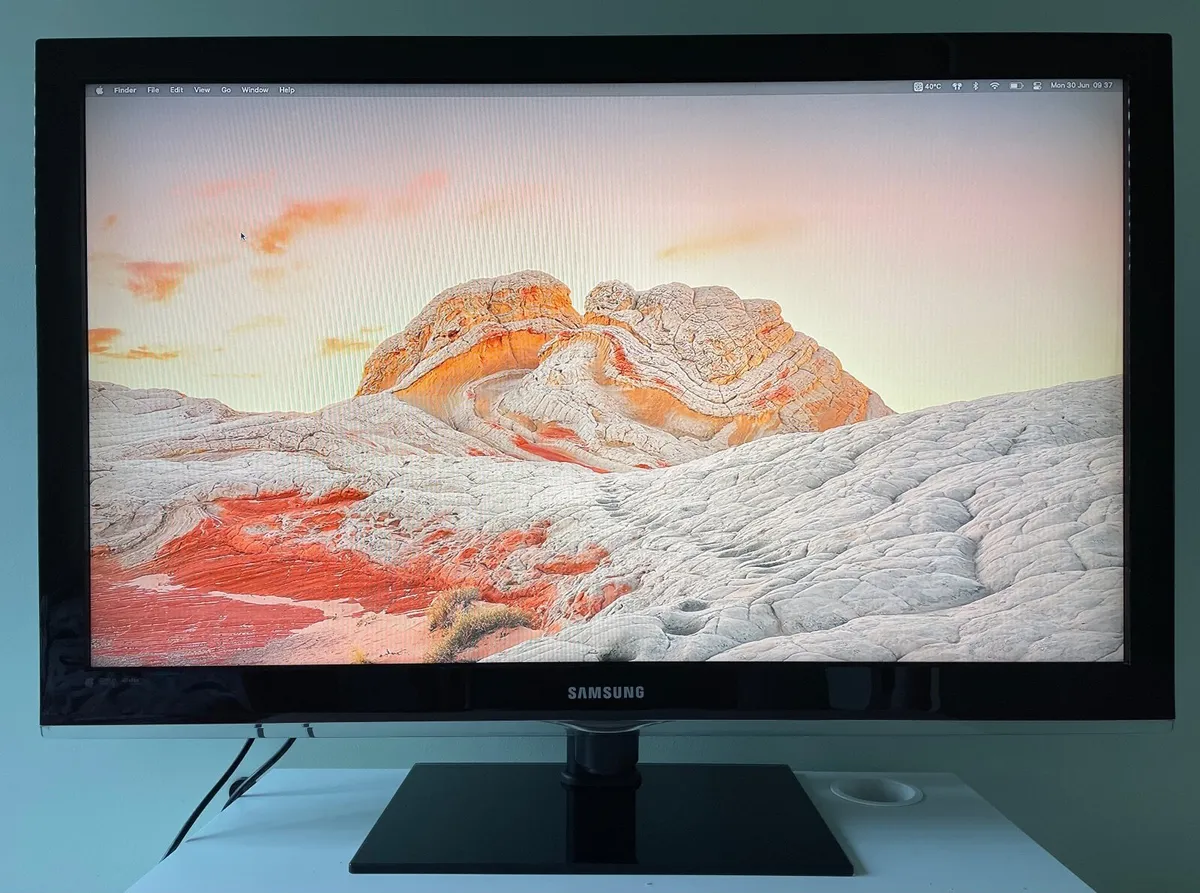 Samsung TV 40" - Image 1