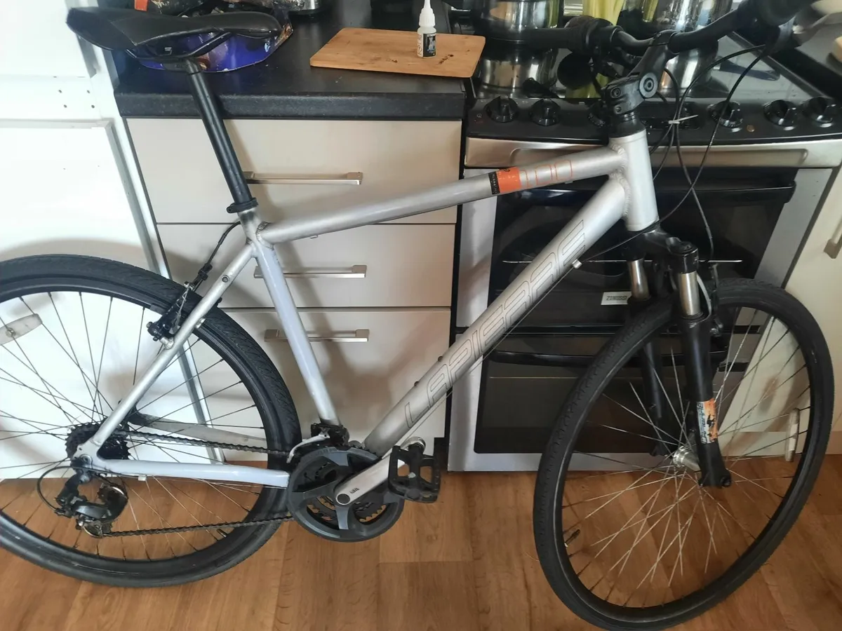 Hybrid bike - Image 3