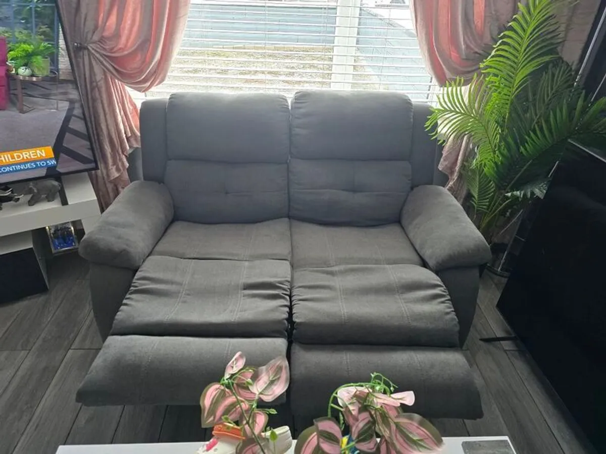 3x2 Grey Recliners Setties - Image 2