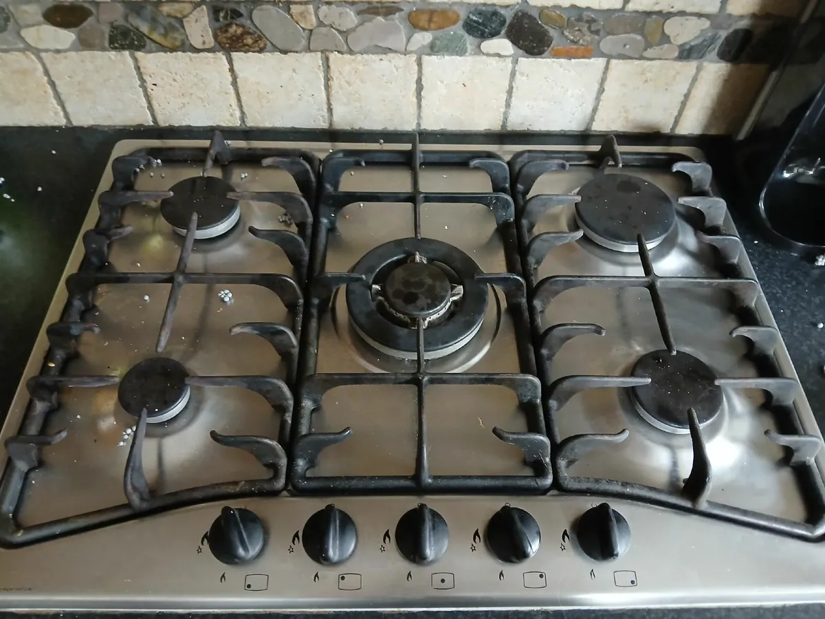 Belling 5 Ring Gas Hob - Image 1