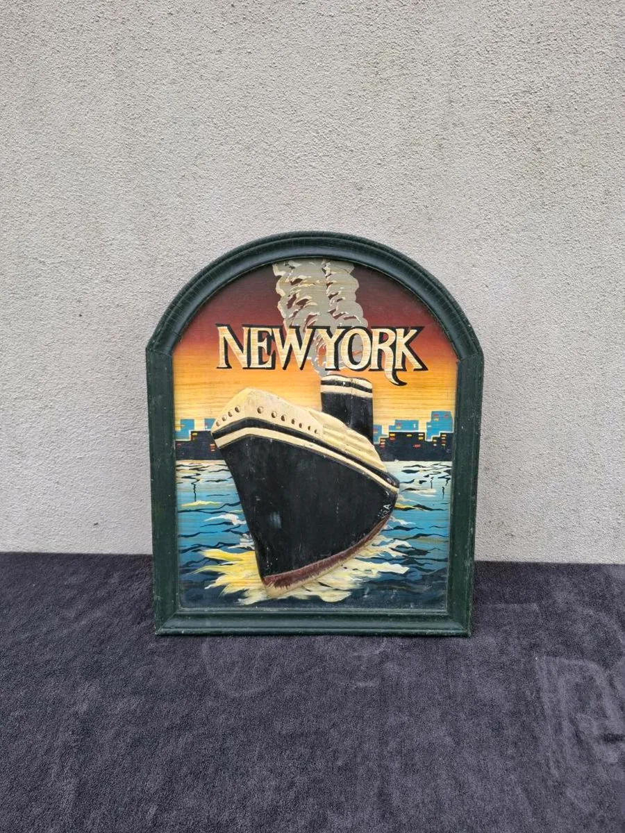 New york wood 3D frame postage possible