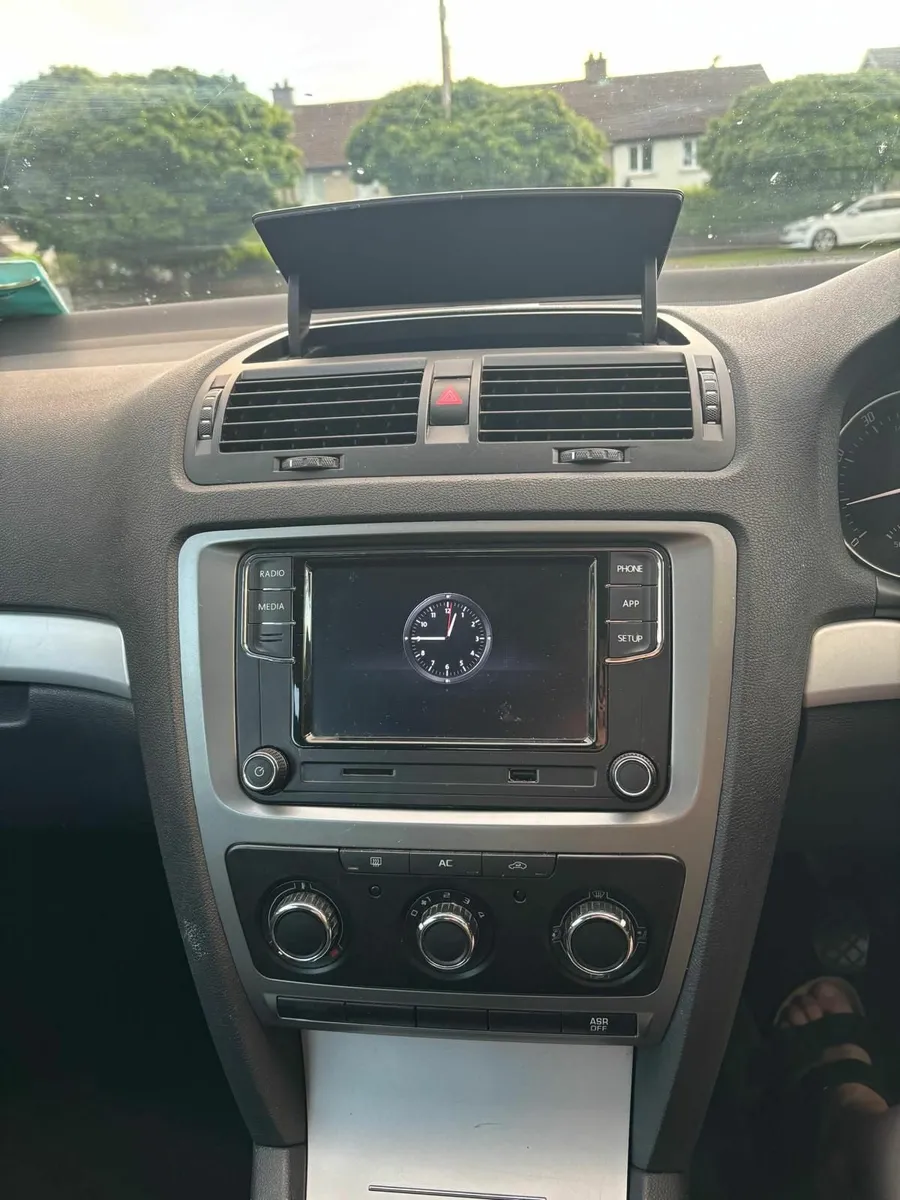 Skoda Octavia 2011 - Image 2
