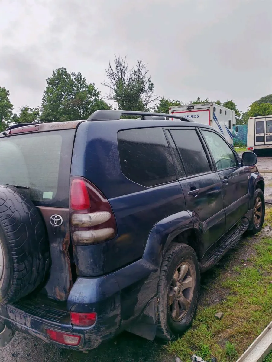 05 Toyota Land cruiser - Image 3