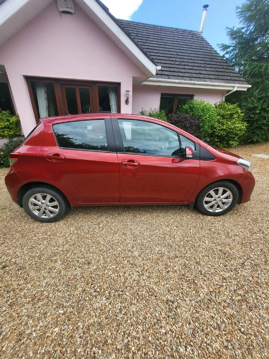 Toyota Yaris 2013 - Image 3
