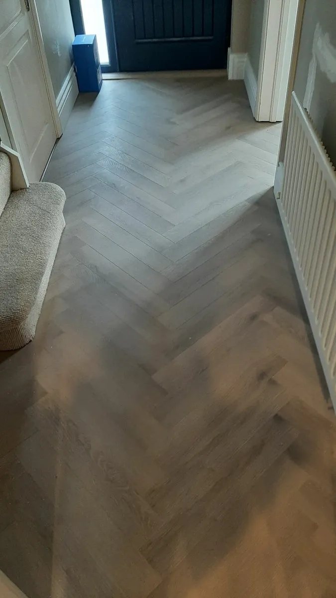 Laminate floor fitter - Image 4