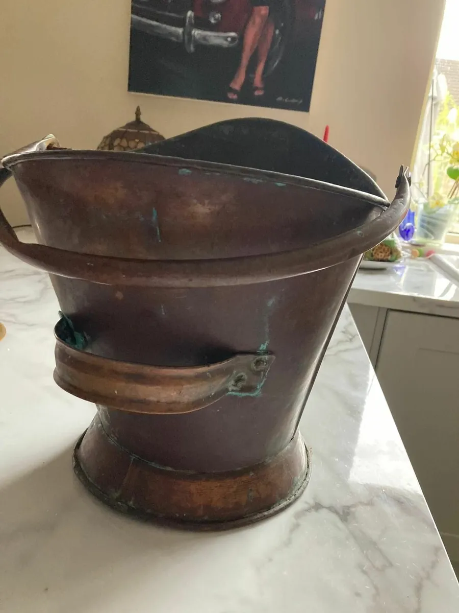 Hand crafted copper coal scuttle - Image 1