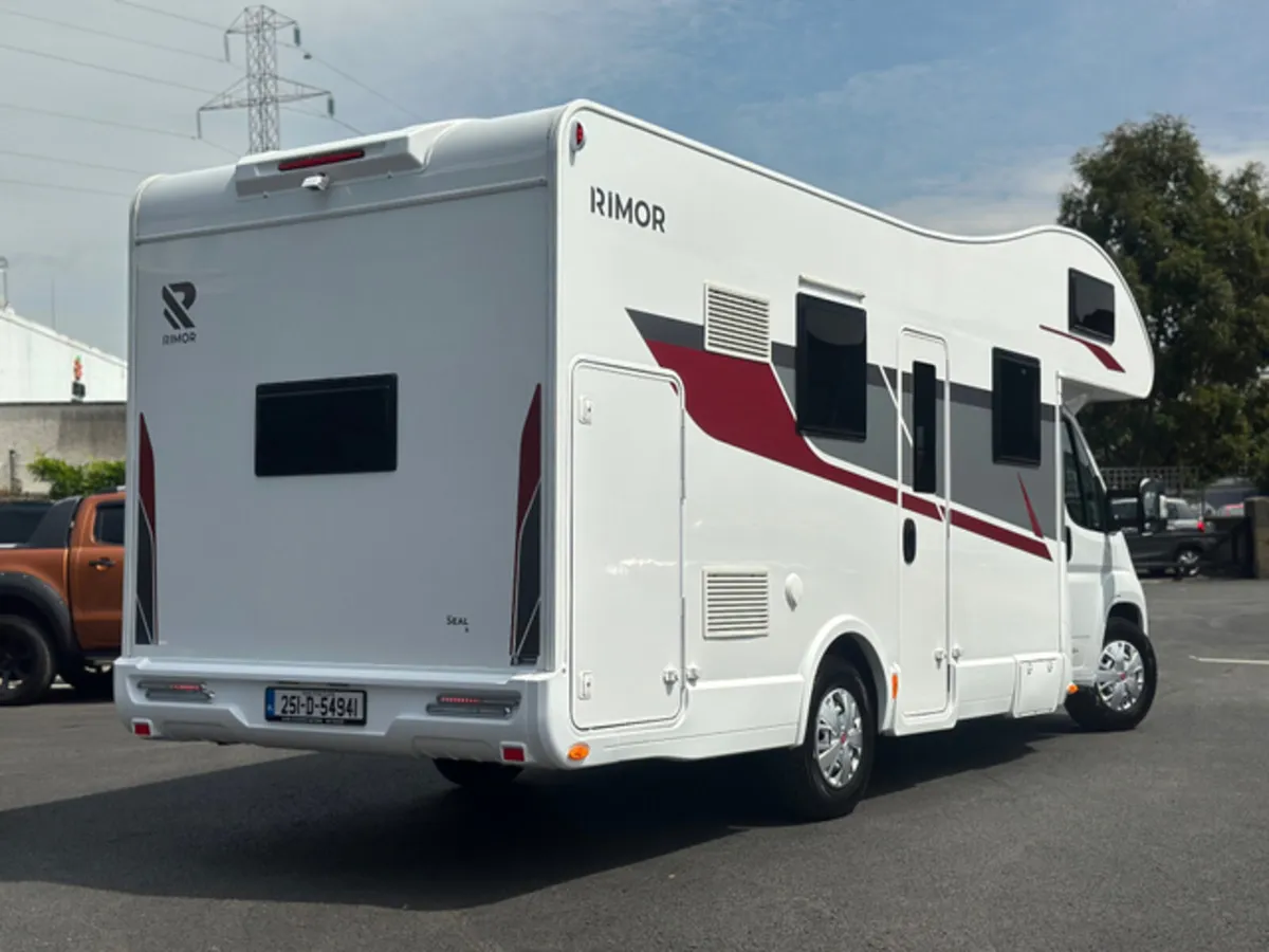 FIAT RIMOR SEAL 7 BERTH MOTORHOME - Image 4