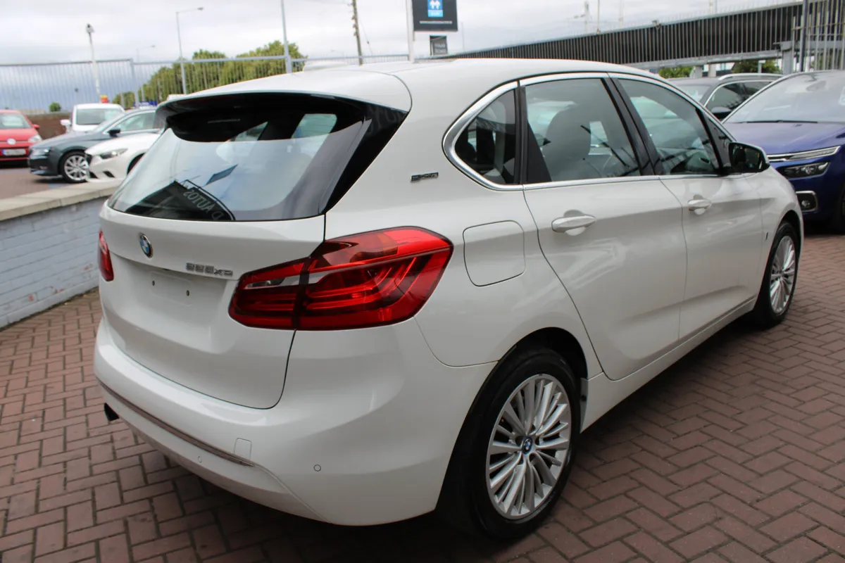 BMW 225E 1.5 225XE PLUG IN HYBRID SE LUXURY 5DR MP - Image 4