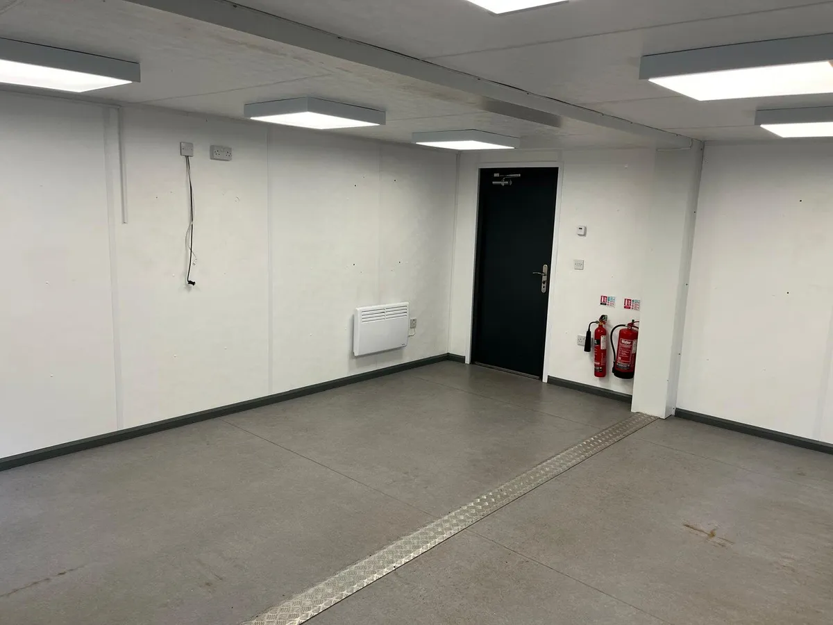 20x16 ANTI-VANDAL OFFICE / LINKABLE UNITS - Image 4