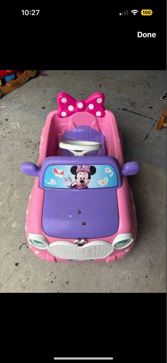 Minnie Mouse toddler car - Image 1