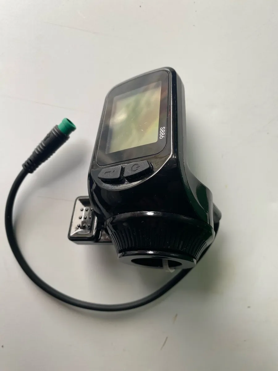 Speedometer / Throttle - Image 1