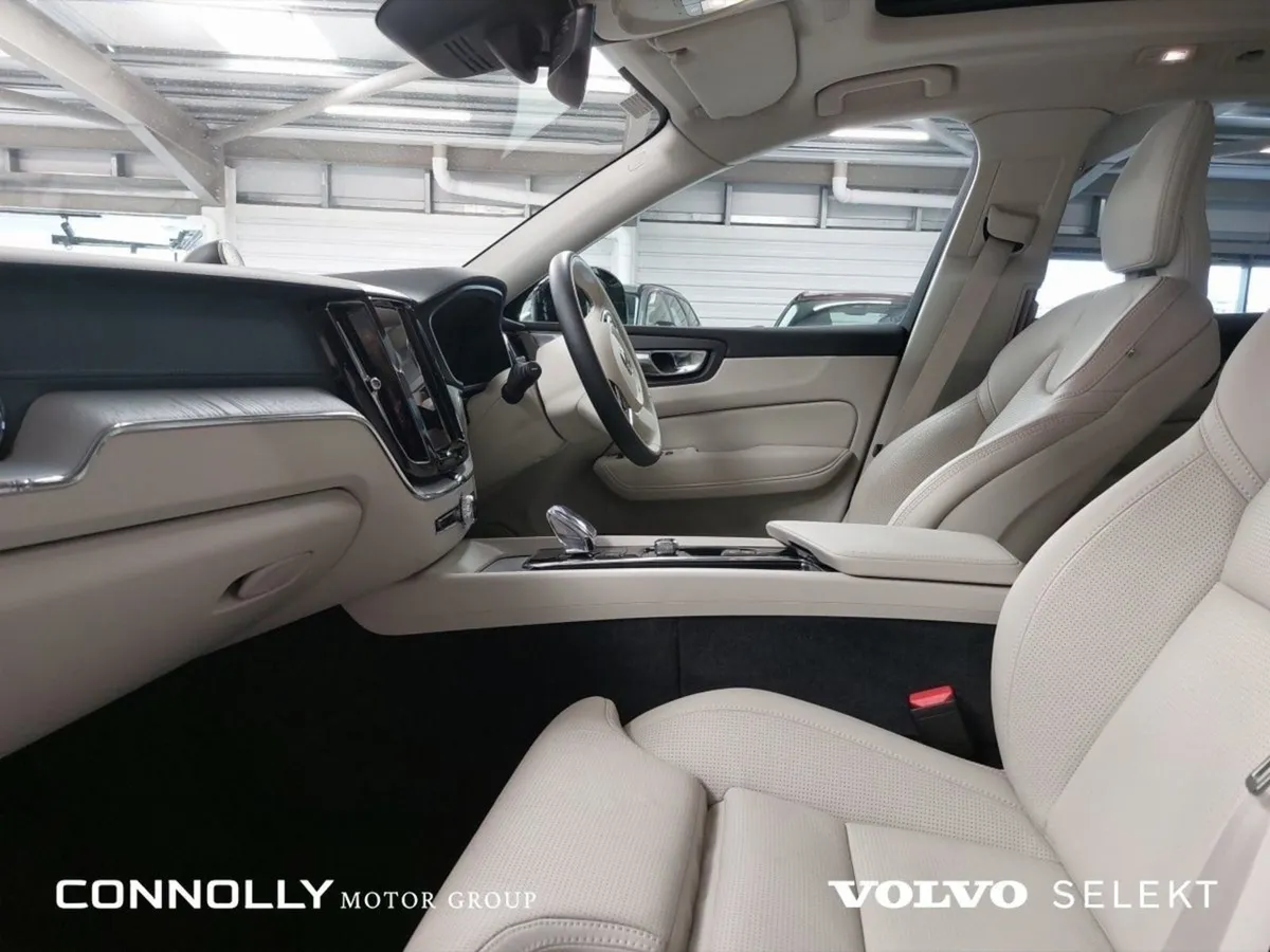 Volvo XC60 T6 Phev Ultimate Dark  634pm - Image 4