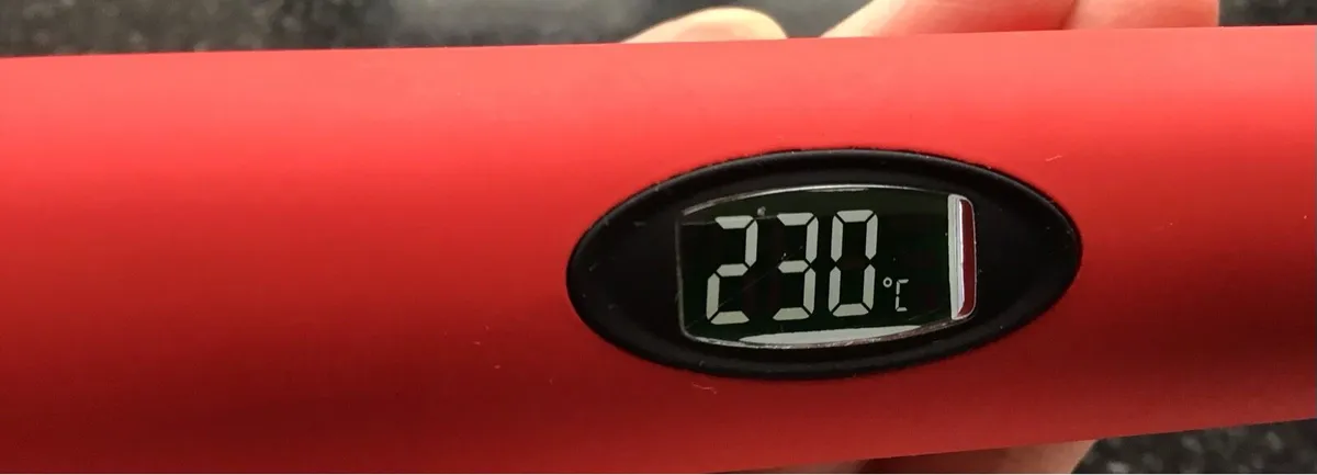 Hair Straightener - Image 3