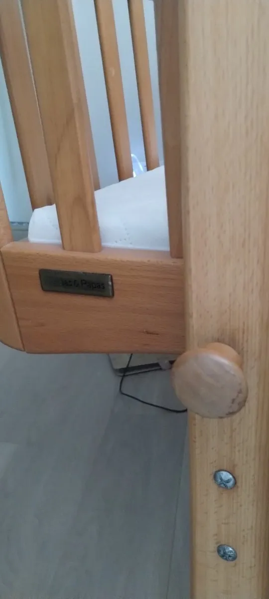 Baby crib - Image 2