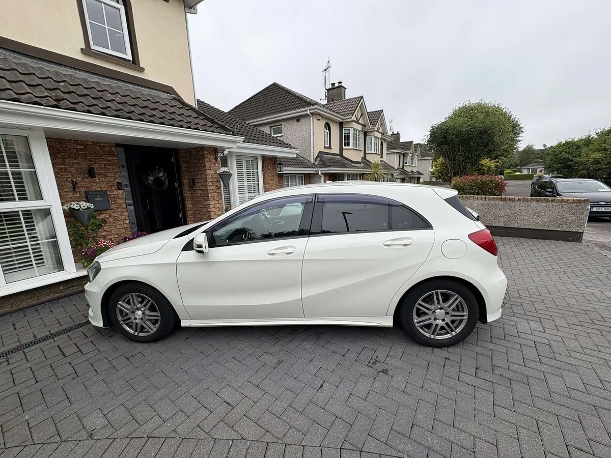 Mercedes-Benz A-Class Hatchback Petrol White - Image 3
