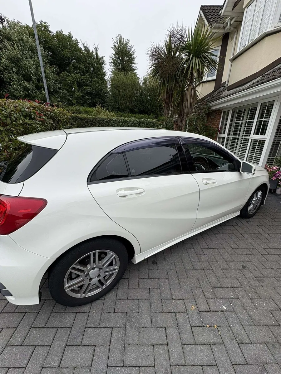 Mercedes-Benz A-Class Hatchback Petrol White - Image 4