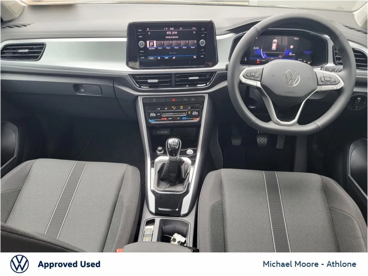 Volkswagen T-Roc Edition 75 2.0tdi M6F 116BHP 5DR - Image 2