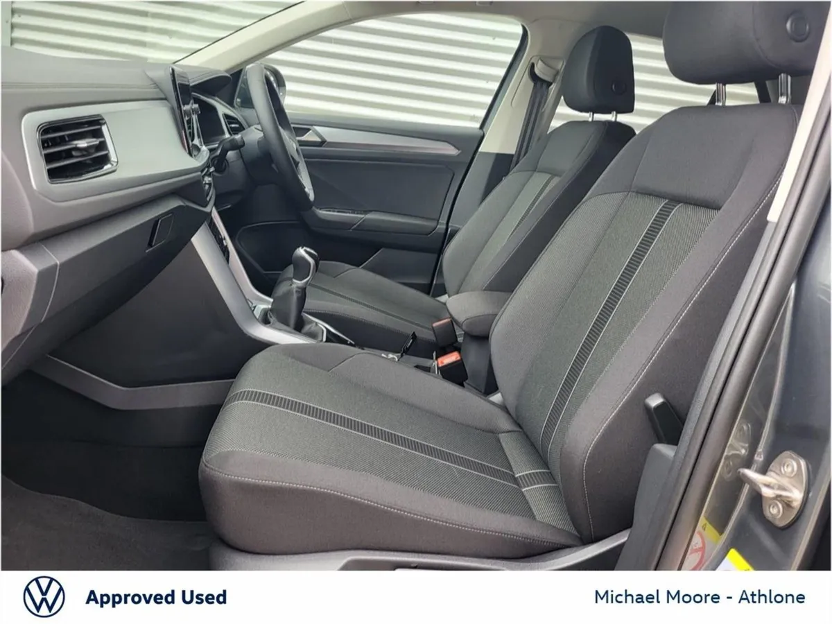 Volkswagen T-Roc Edition 75 2.0tdi M6F 116BHP 5DR - Image 4