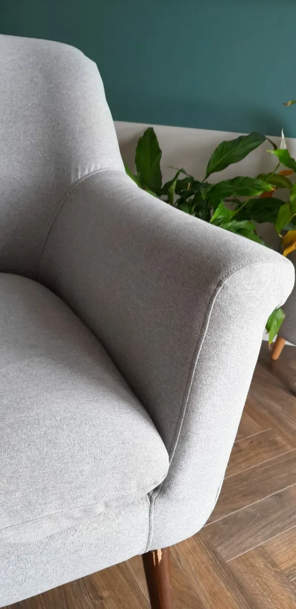Tub Chair - Image 3