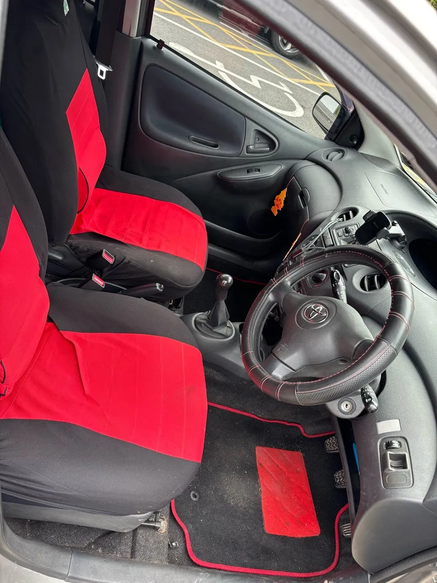 Toyota Yaris - Image 4