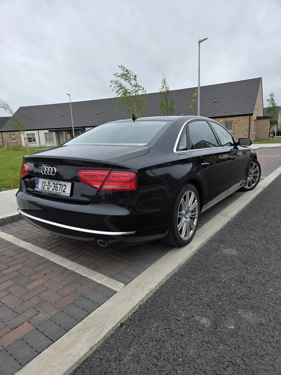 Audi A8 2012 V6 LWB huge spec €11,650 NCT and Tax - Image 2